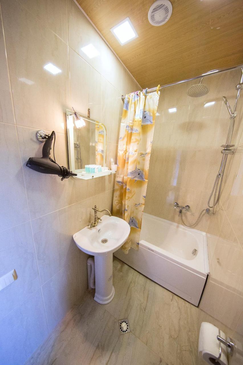 Room 19 Tbilisi Buitenkant foto