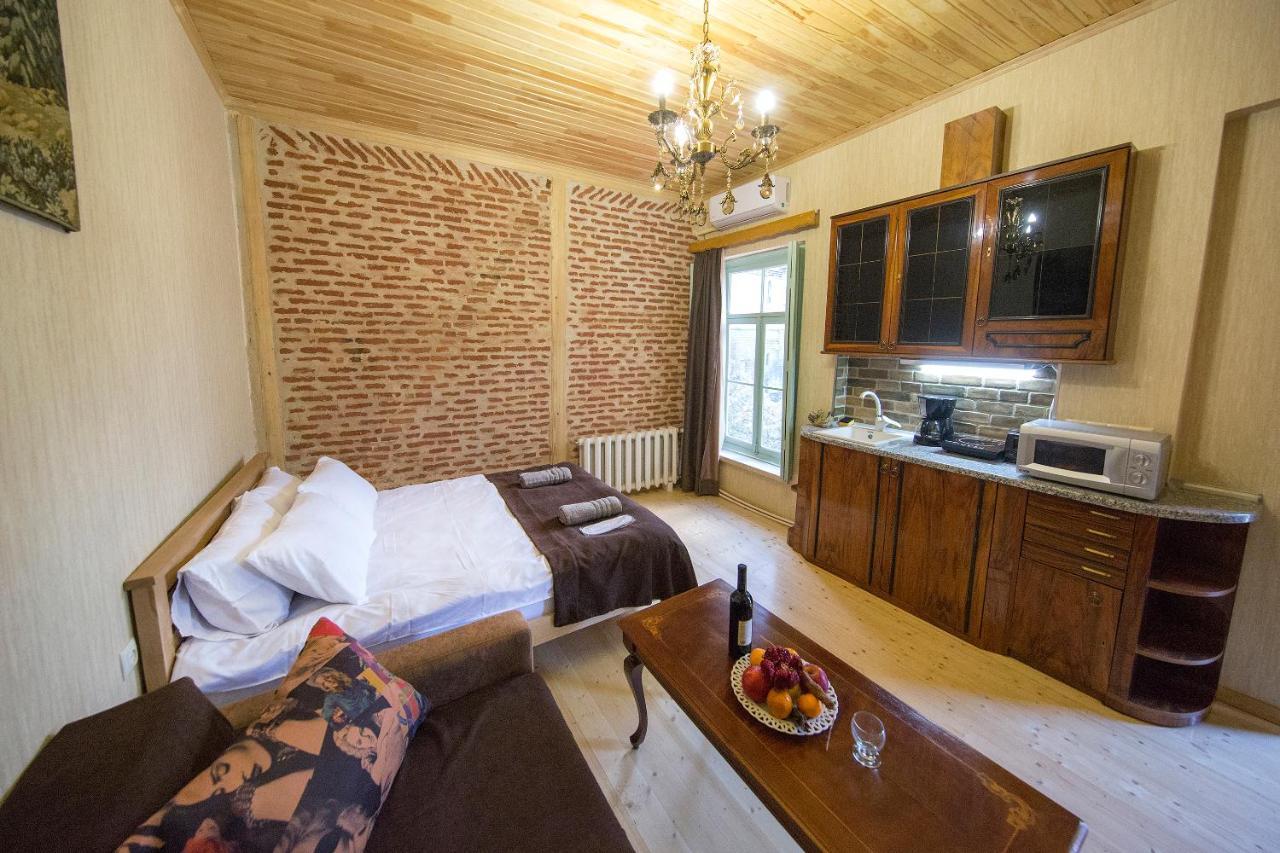 Room 19 Tbilisi Buitenkant foto